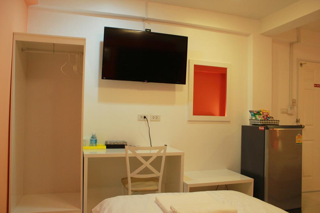 Don Mueang Airport Modern Bangkok Aparthotel Екстериор снимка