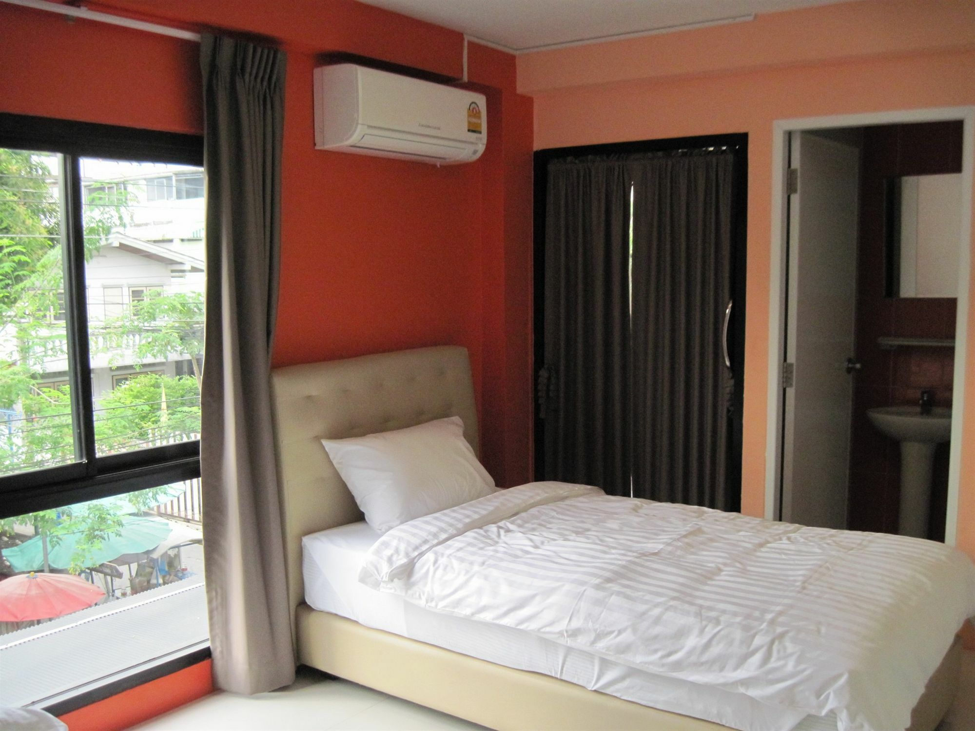 Don Mueang Airport Modern Bangkok Aparthotel Екстериор снимка